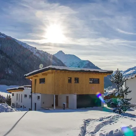 Ferienwohnungen Falch Simone Sankt Anton am Arlberg Exterior photo